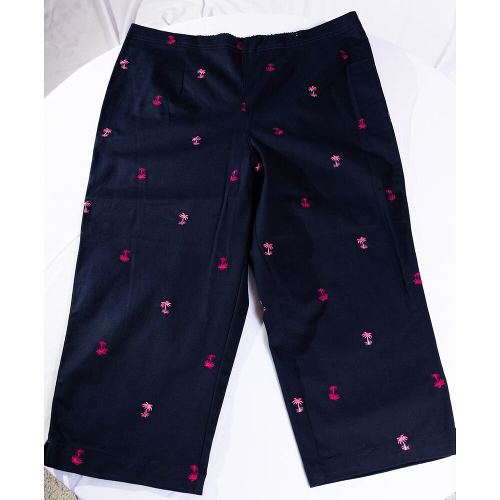 White Stag Women’s Size 14 Navy Blue and Pink Palm Tree Cropped Pants